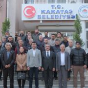 Karataş Belediyesi, Esnaf Borçlarını Kapattı