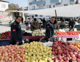 “Yumurtalık’ı emin adımlarla geleceğe taşıyacağız”